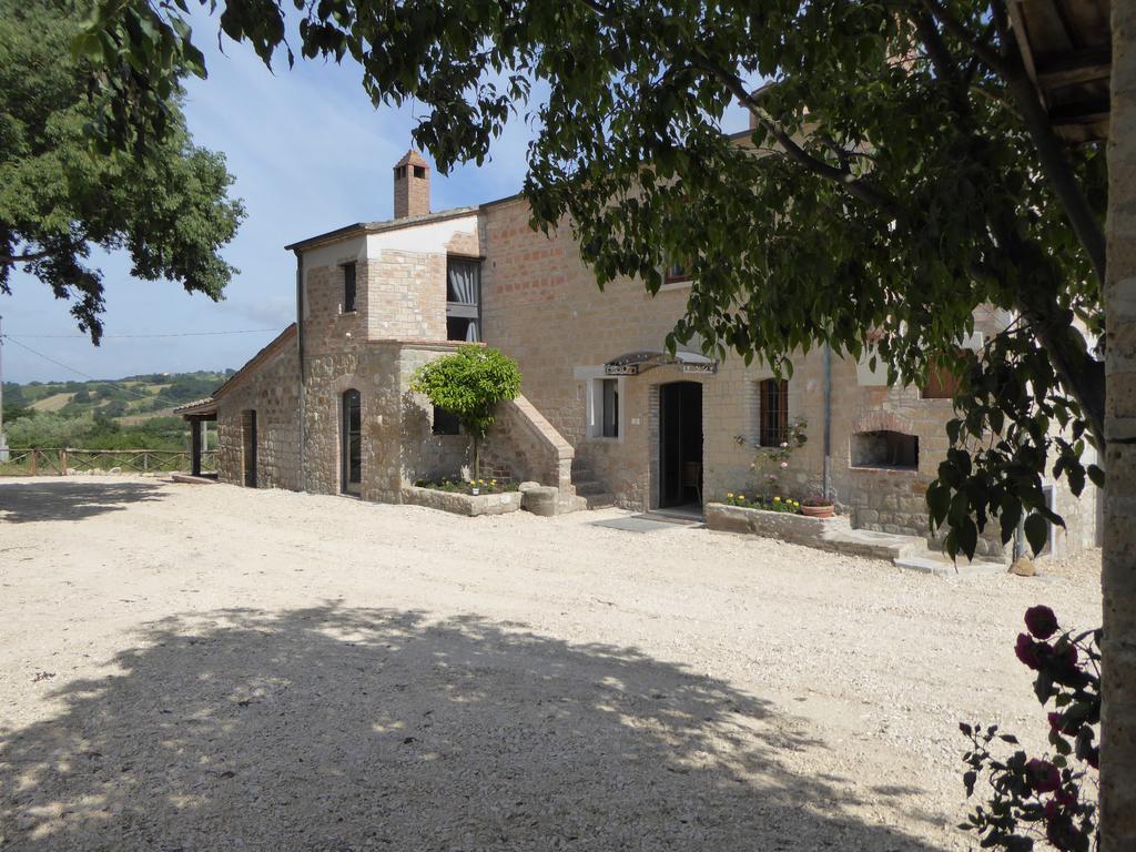Pietre Di Fiume Villa Apice Exterior photo
